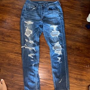 American eagle tomgirl ripped jeans